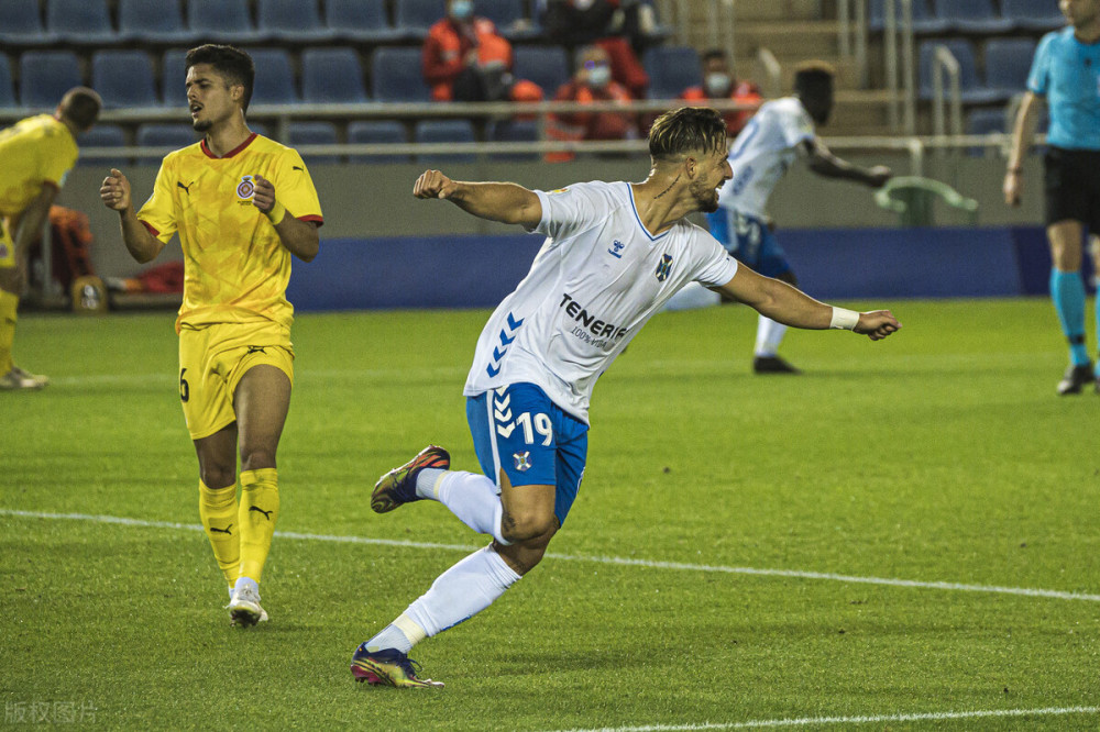 关于埃瓦尔成功逆袭，逆转比分取得胜利的信息